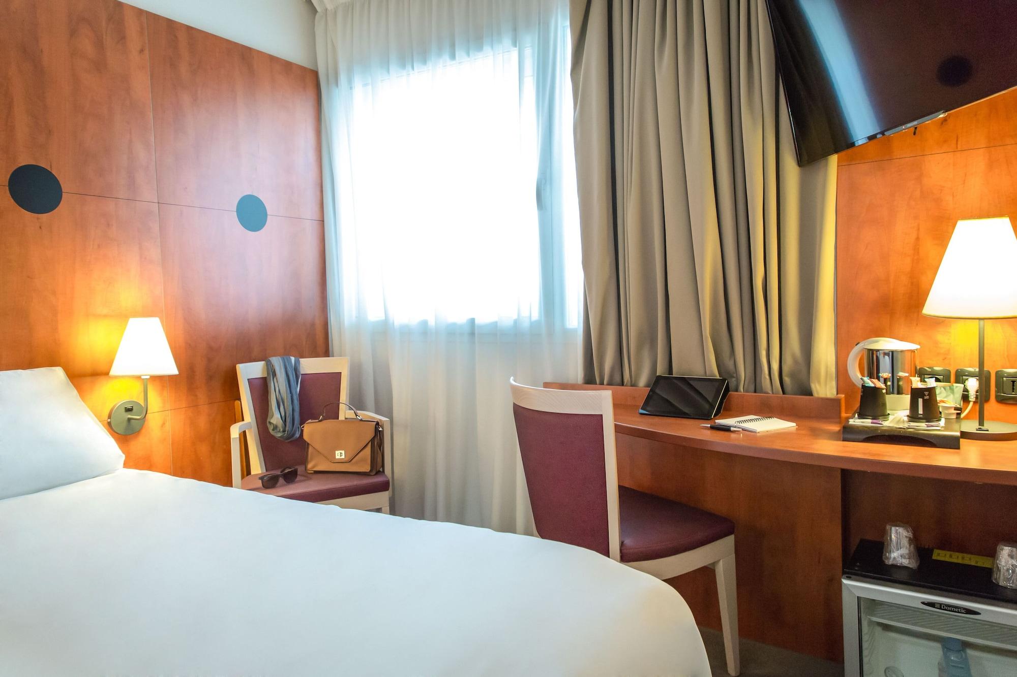 Mercure Безье Экстерьер фото